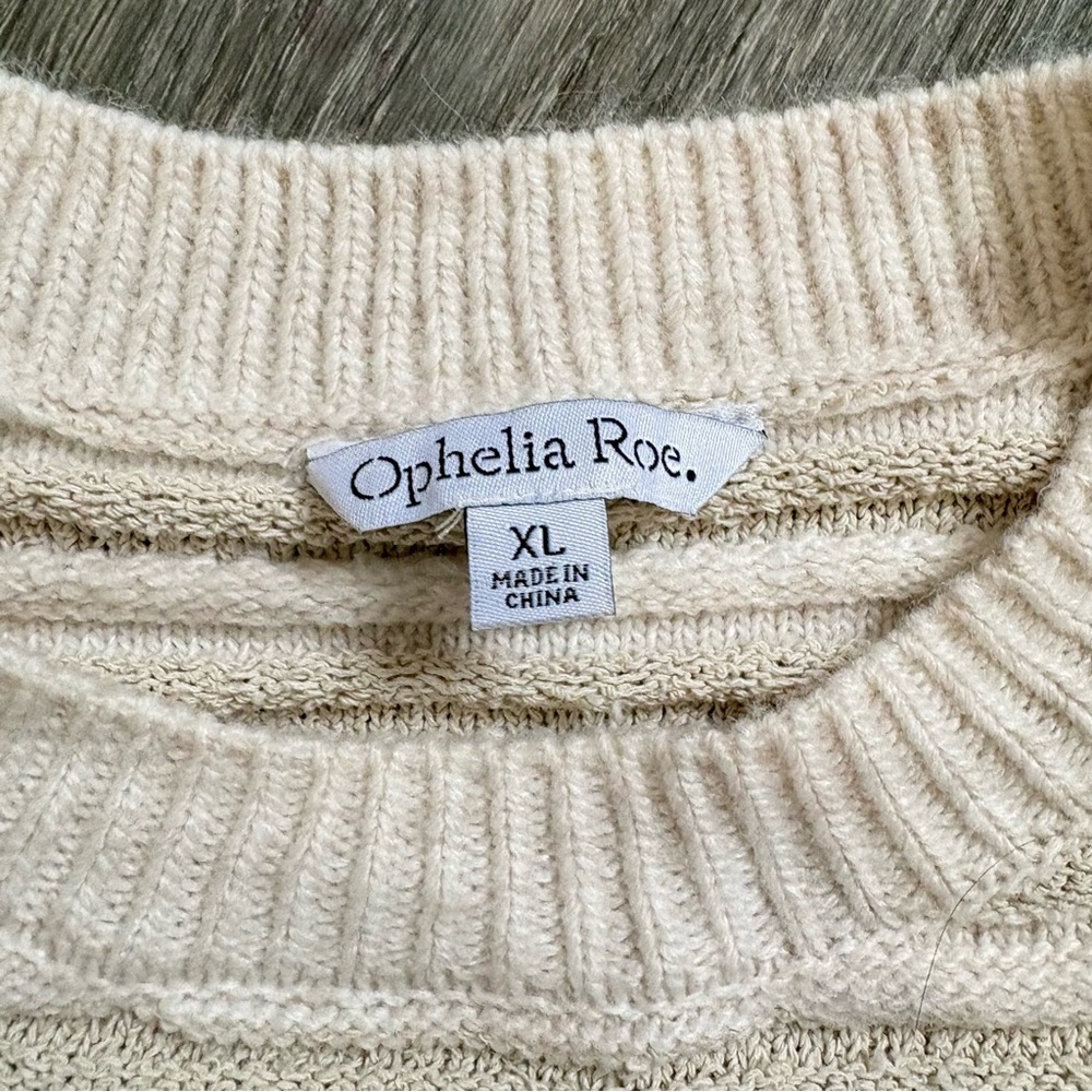 NWT Striped sweater scalloped hem bell sleeves - Picture 3 of 3